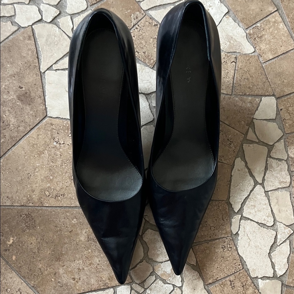 Elegant Black Women's Pumps Nine West